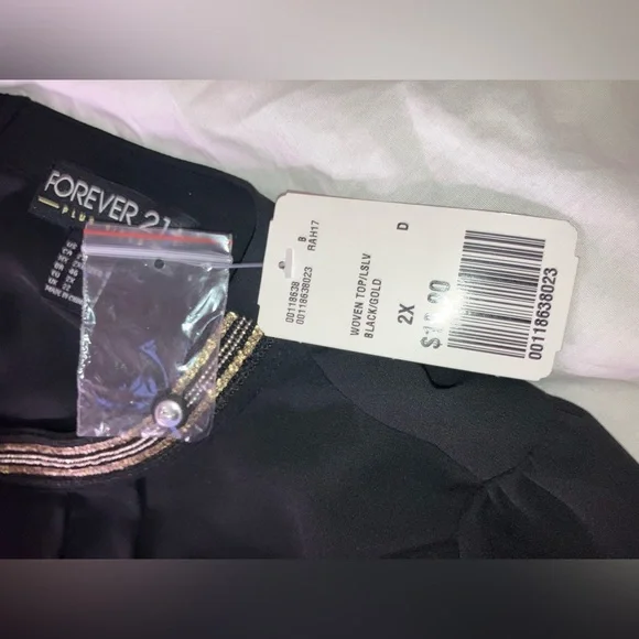 Forever 21 Plus Sizes - Forever 21+ Black long sleeve blouse - Picture 4 of 14